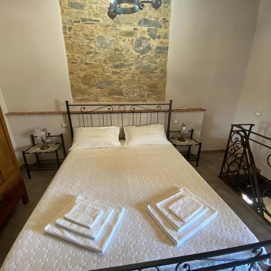 Апартаменты Casa Dell'Angelo Кастельнуово-ди-Магра Экстерьер фото
